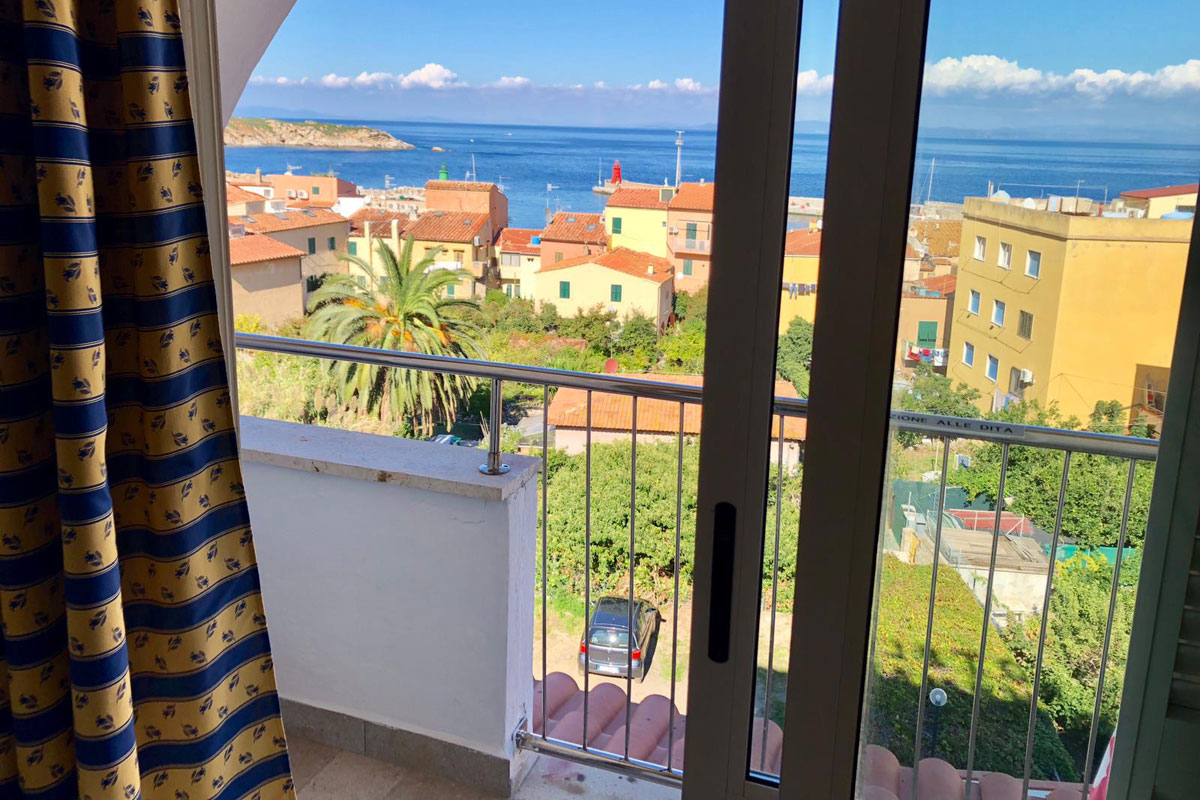 Hotel Bahamas · Giglio Porto